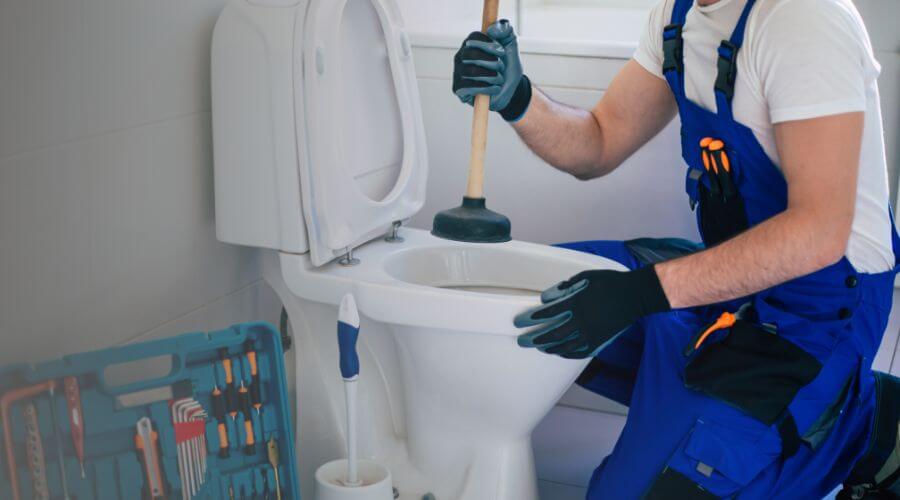Expert burst pipe repair services in Vinemont, AL